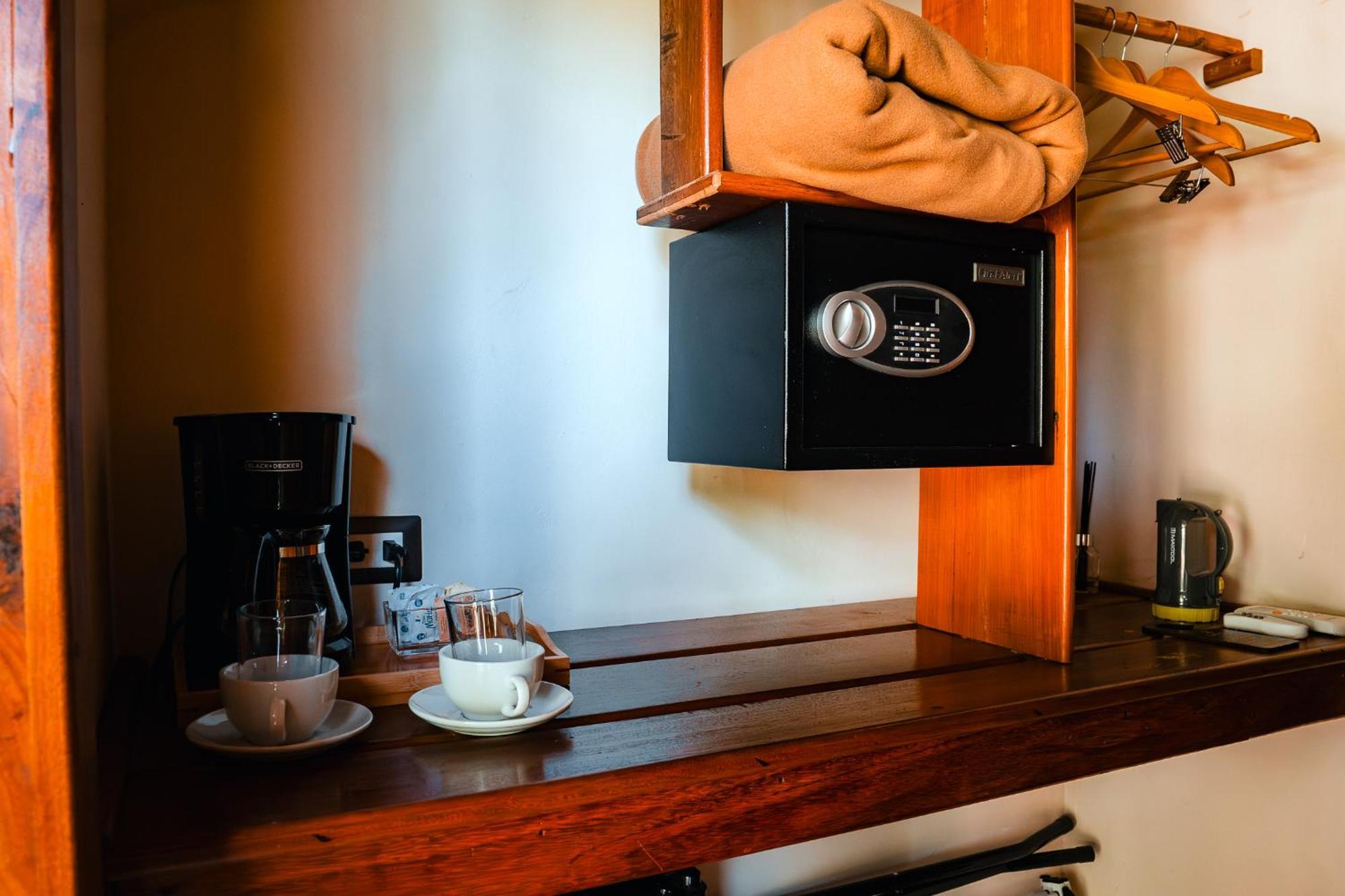 Natural Drake Bay Hotel Boutique Room photo