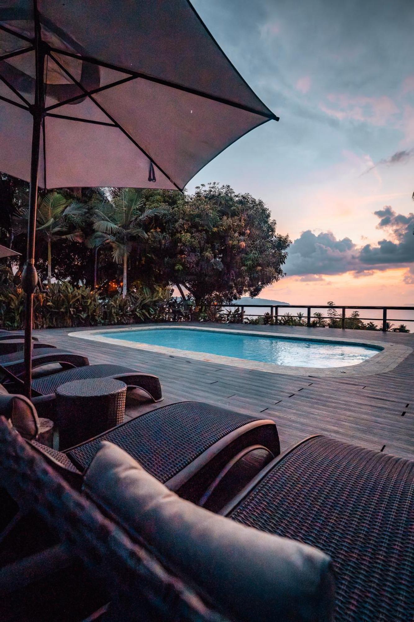 Natural Drake Bay Hotel Boutique Exterior photo