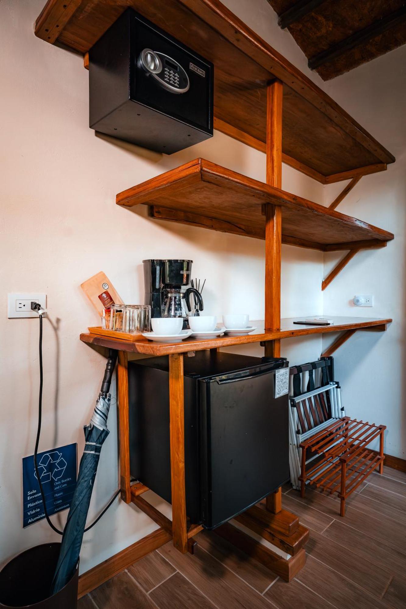 Natural Drake Bay Hotel Boutique Room photo