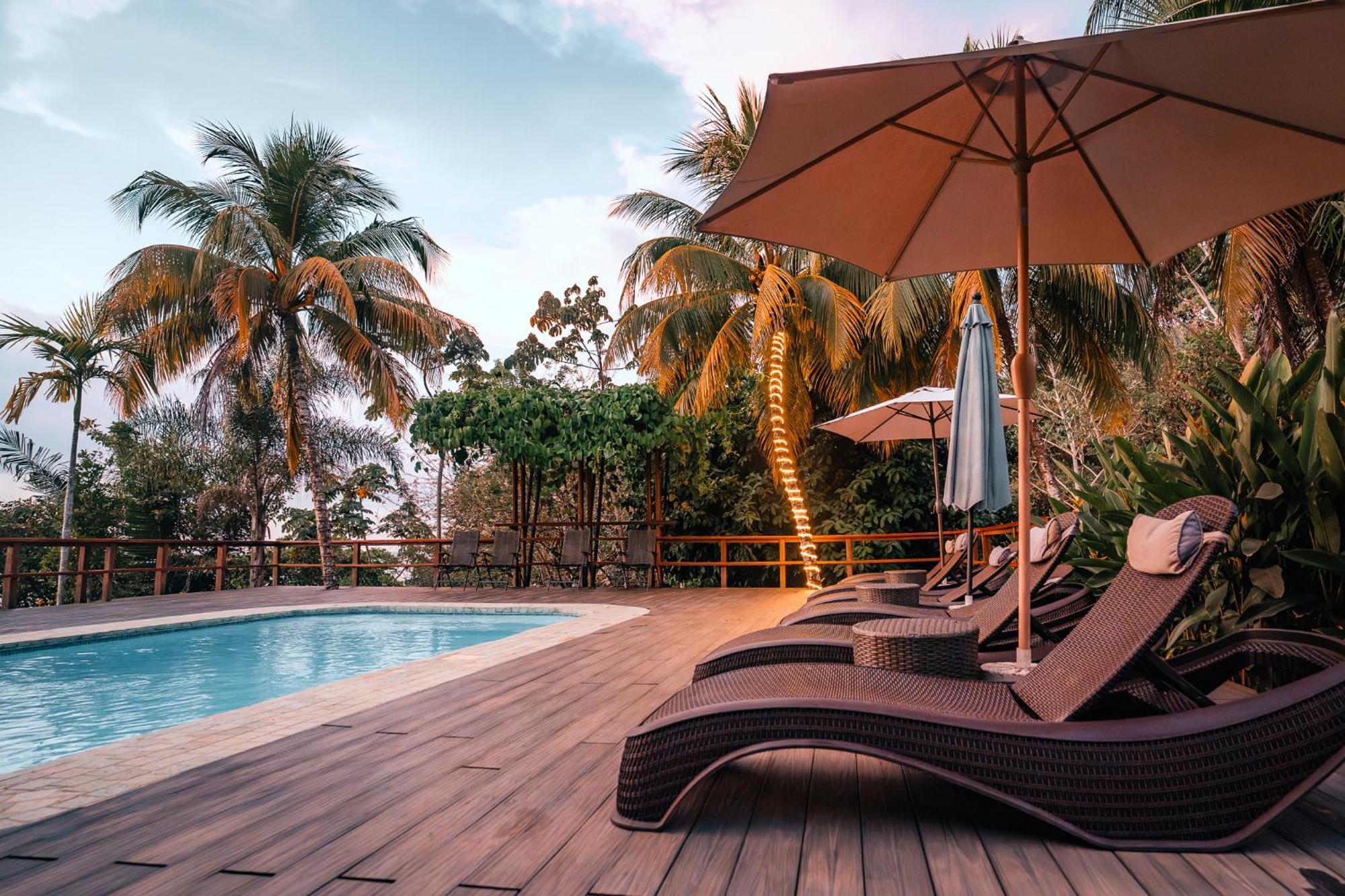 Natural Drake Bay Hotel Boutique Exterior photo