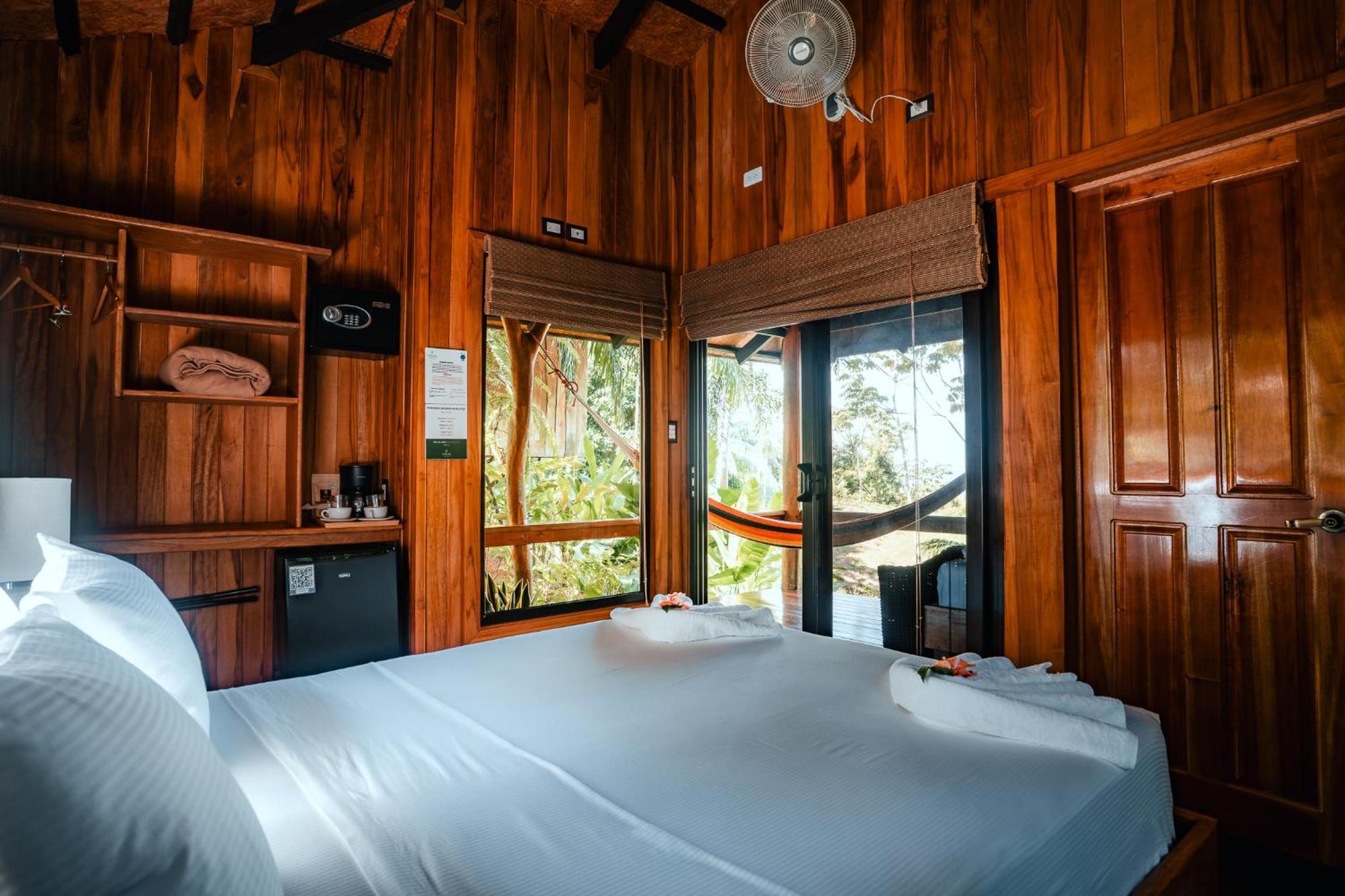 Natural Drake Bay Hotel Boutique Room photo
